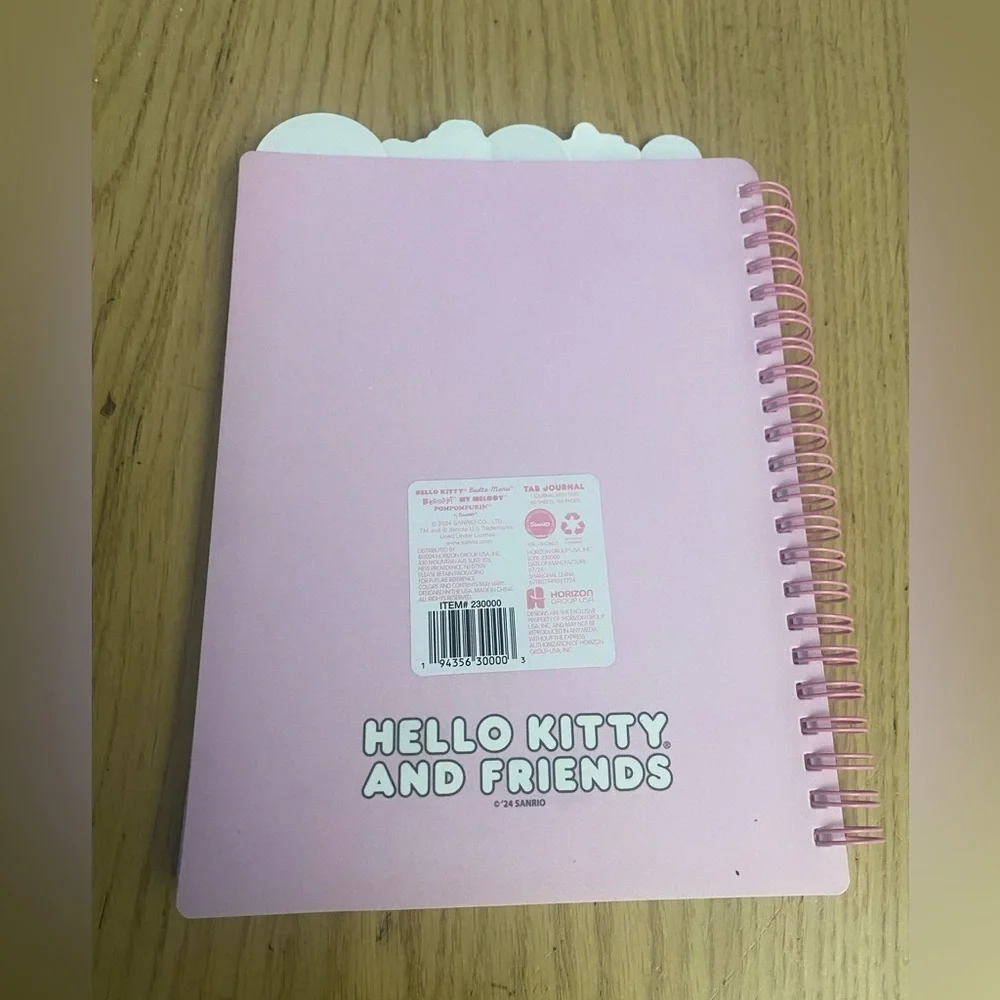 🆕Hello Kitty Journal & Charm Pen Set🆕